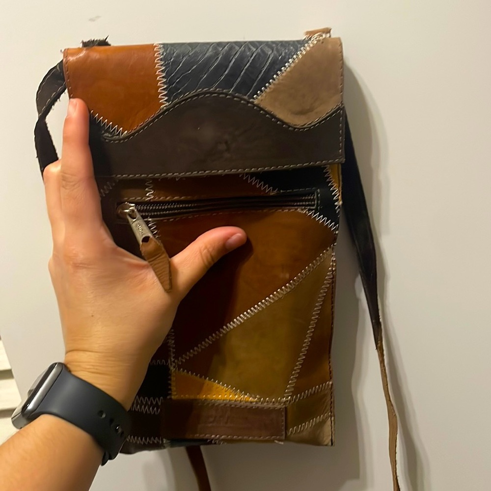 Beautiful real leather bag (crossbody) from Nicaragua.